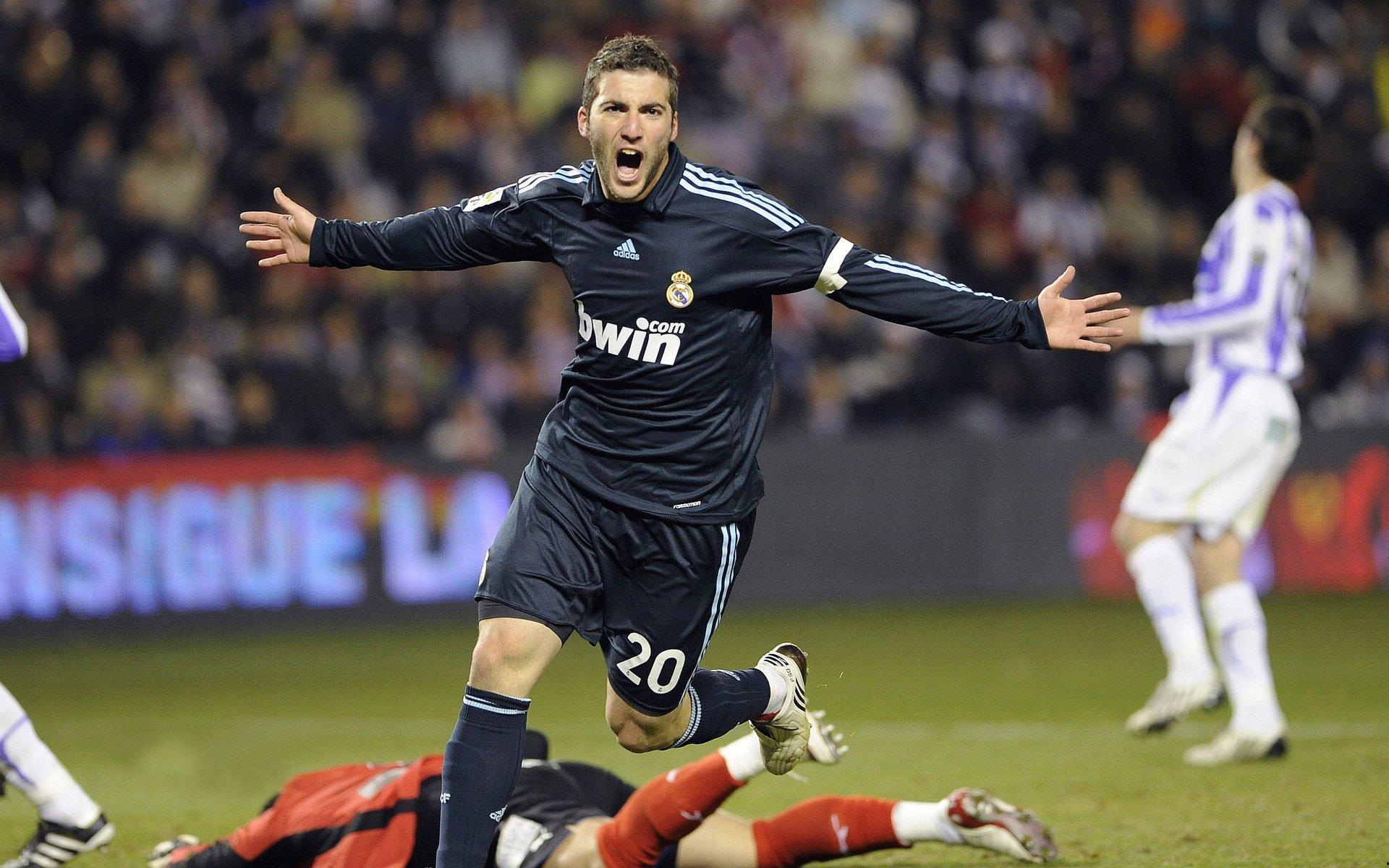 从青涩到巅峰，19岁与27岁的迪马尔科，变秃了，也变强了