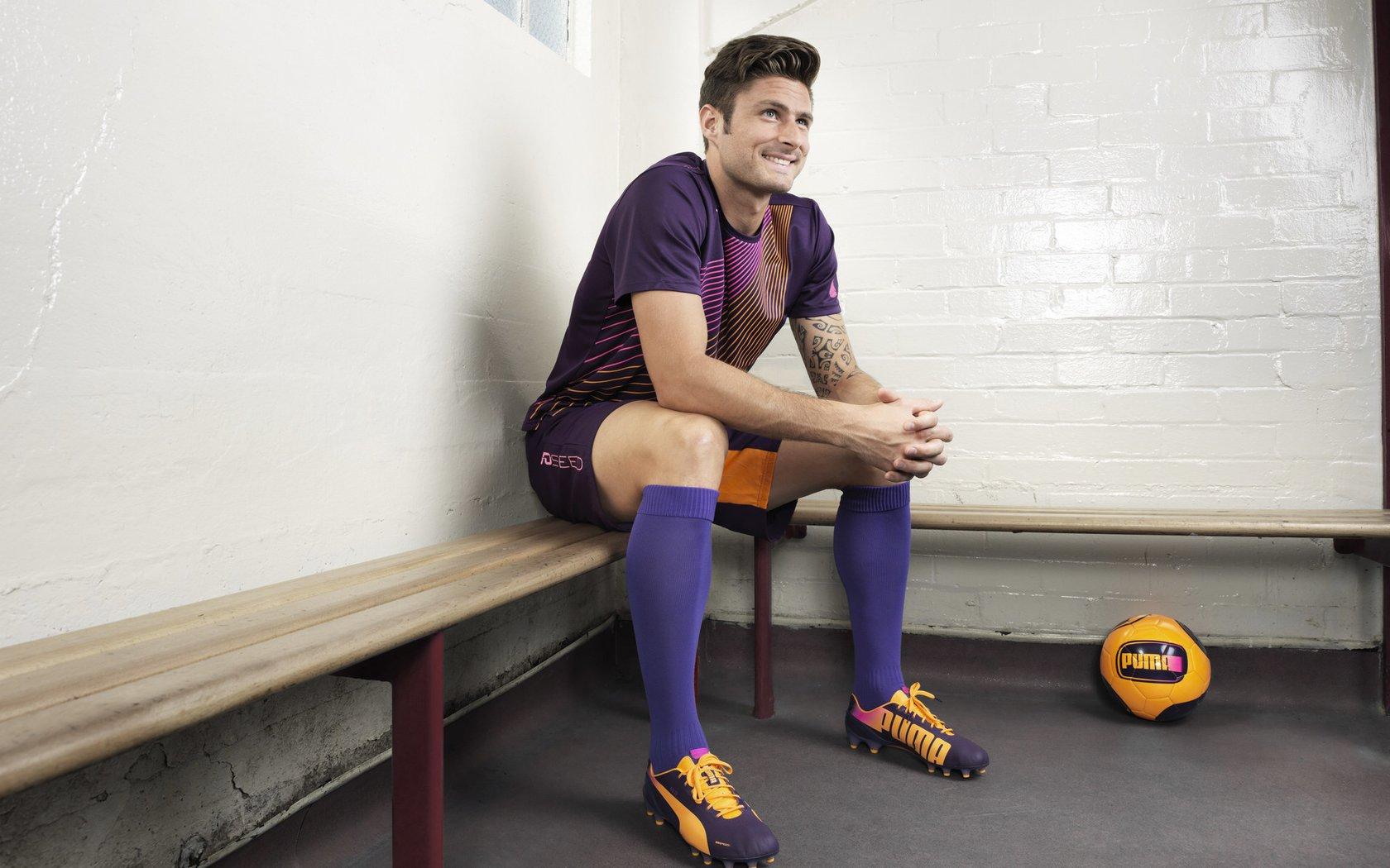 北伦敦双雄引爆中场争夺战,阿森纳与热刺竞逐布伦特福德核心诺尔高