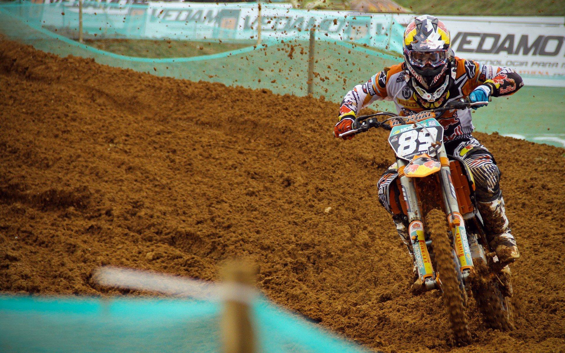 鹿晗与粉丝共话苏超情缘,线上互动点燃足球热情